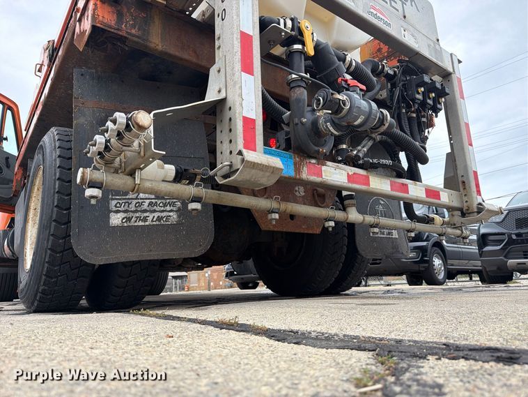 image for item FJ2045 2006 International SA525 dump truck