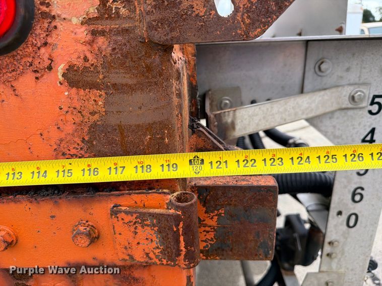 image for item FJ2045 2006 International SA525 dump truck