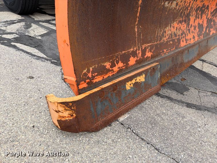 image for item FJ2045 2006 International SA525 dump truck