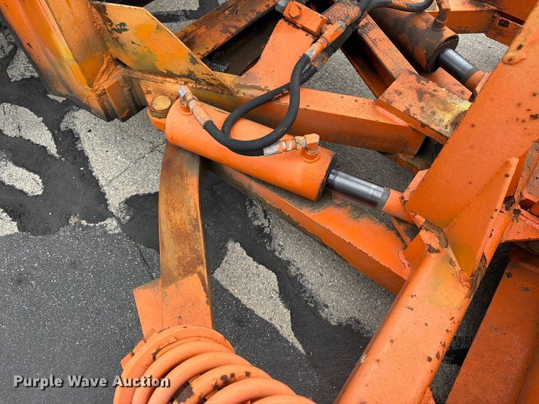 image for item FJ2045 2006 International SA525 dump truck