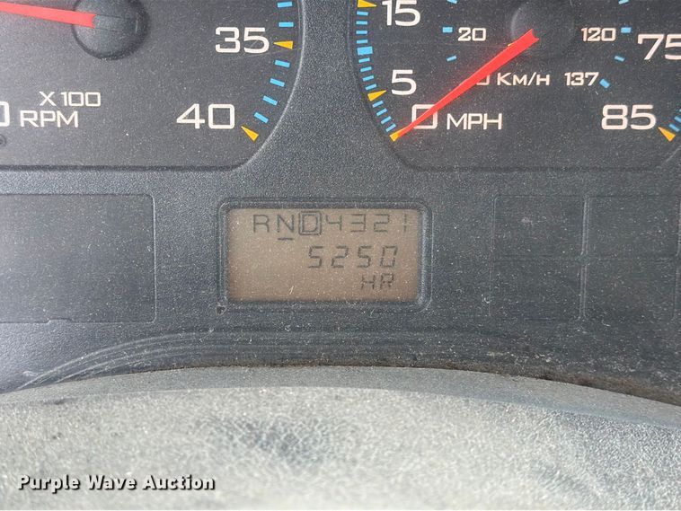 image for item FJ2045 2006 International SA525 dump truck