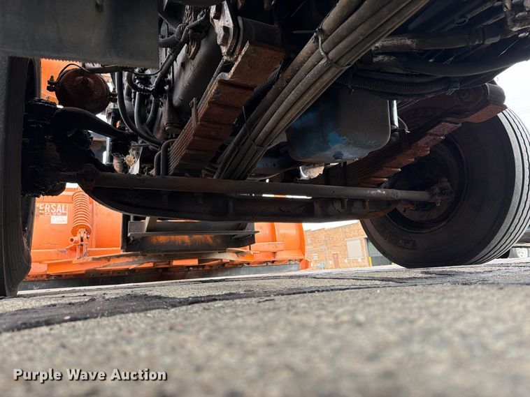 image for item FJ2045 2006 International SA525 dump truck