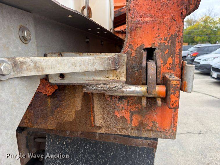 image for item FJ2046 2006 International 7400 4x2 dump truck
