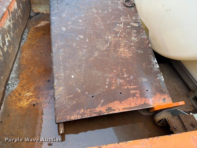 image for item FJ2046 2006 International 7400 4x2 dump truck