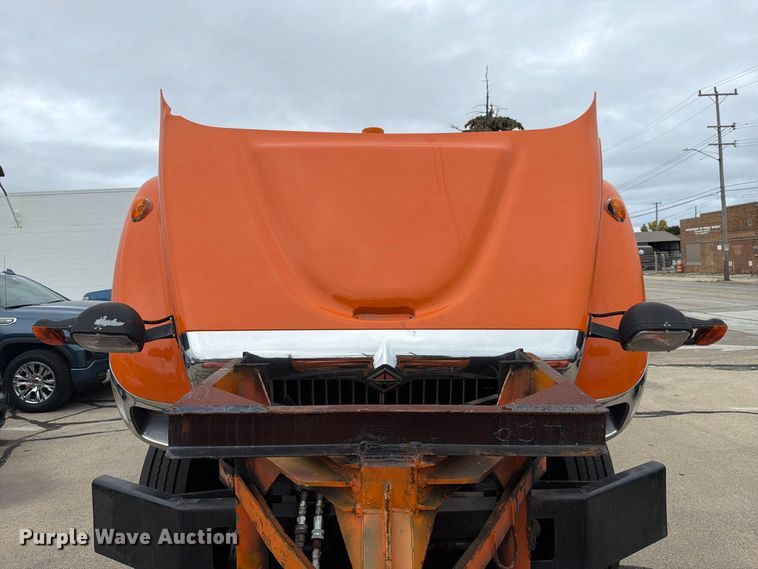 image for item FJ2046 2006 International 7400 4x2 dump truck