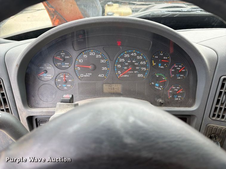 image for item FJ2046 2006 International 7400 4x2 dump truck