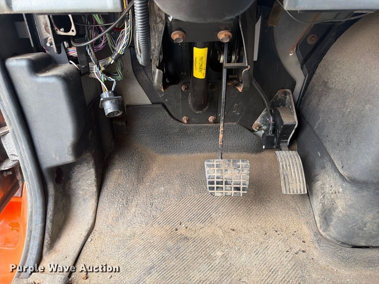 image for item FJ2046 2006 International 7400 4x2 dump truck