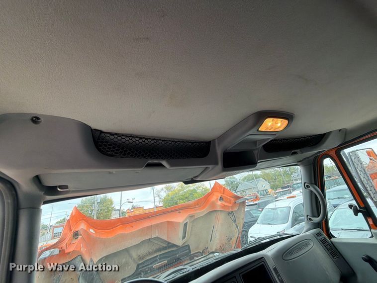 image for item FJ2046 2006 International 7400 4x2 dump truck