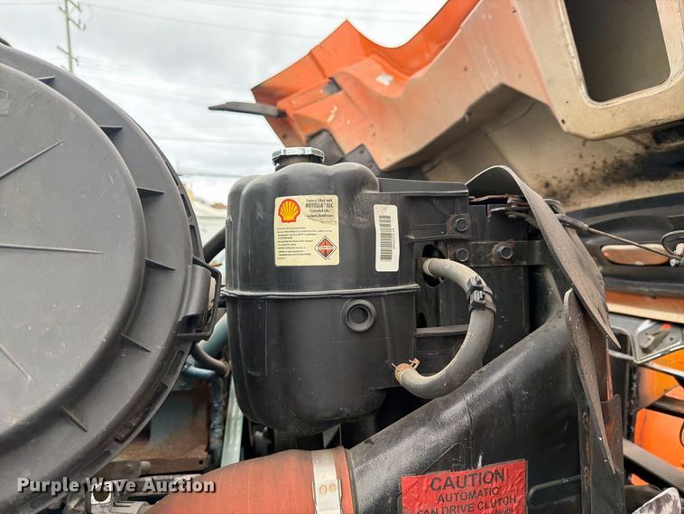 image for item FJ2046 2006 International 7400 4x2 dump truck