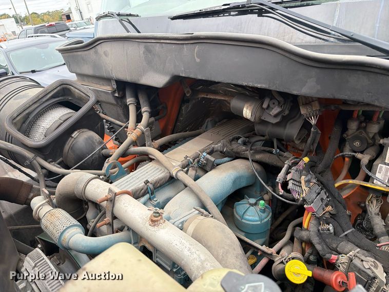 image for item FJ2046 2006 International 7400 4x2 dump truck
