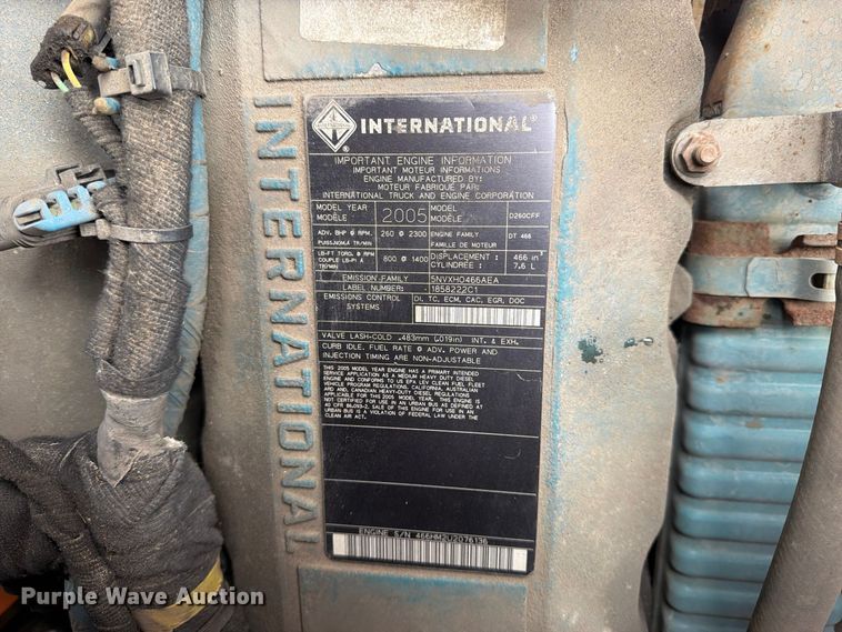 image for item FJ2046 2006 International 7400 4x2 dump truck