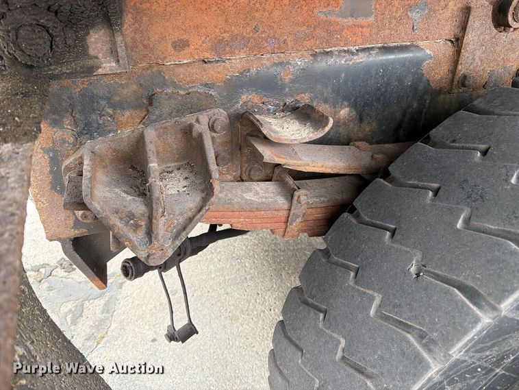 image for item FJ2046 2006 International 7400 4x2 dump truck