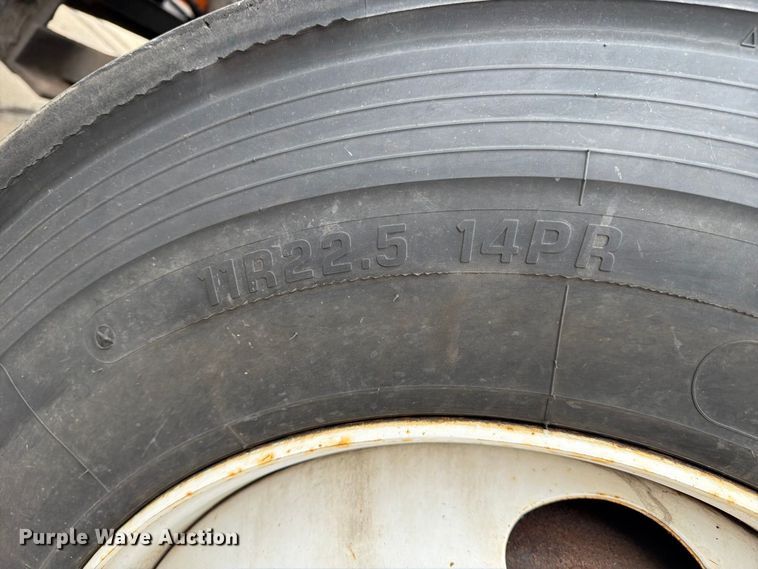 image for item FJ2046 2006 International 7400 4x2 dump truck