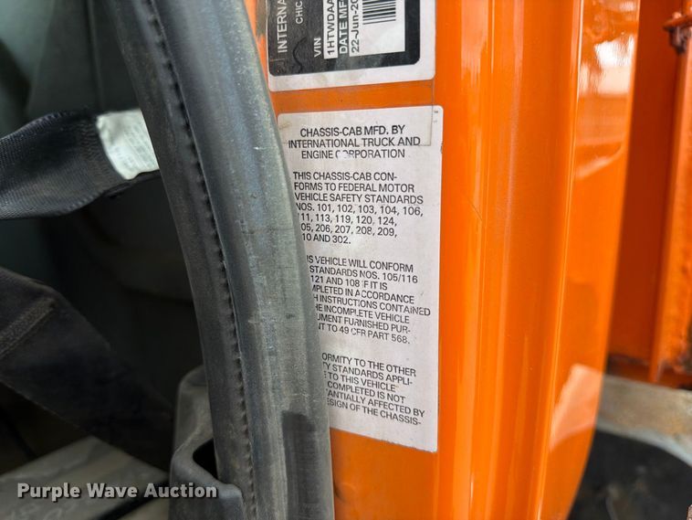 image for item FJ2046 2006 International 7400 4x2 dump truck
