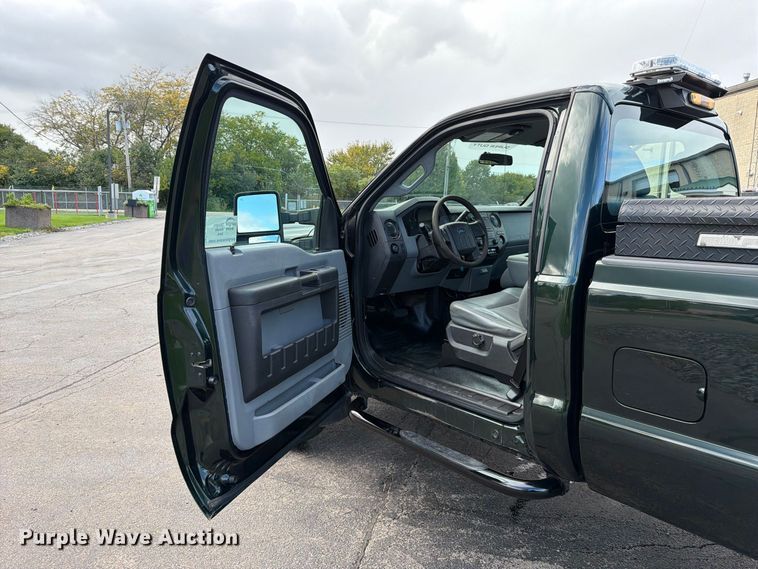 image for item FJ2063 2015 Ford F250 Super Duty pickup truck