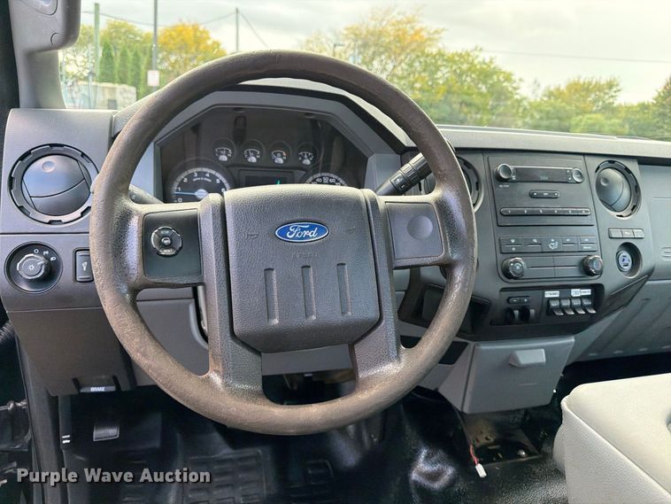image for item FJ2063 2015 Ford F250 Super Duty pickup truck