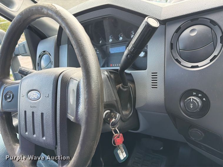 image for item FJ2063 2015 Ford F250 Super Duty pickup truck