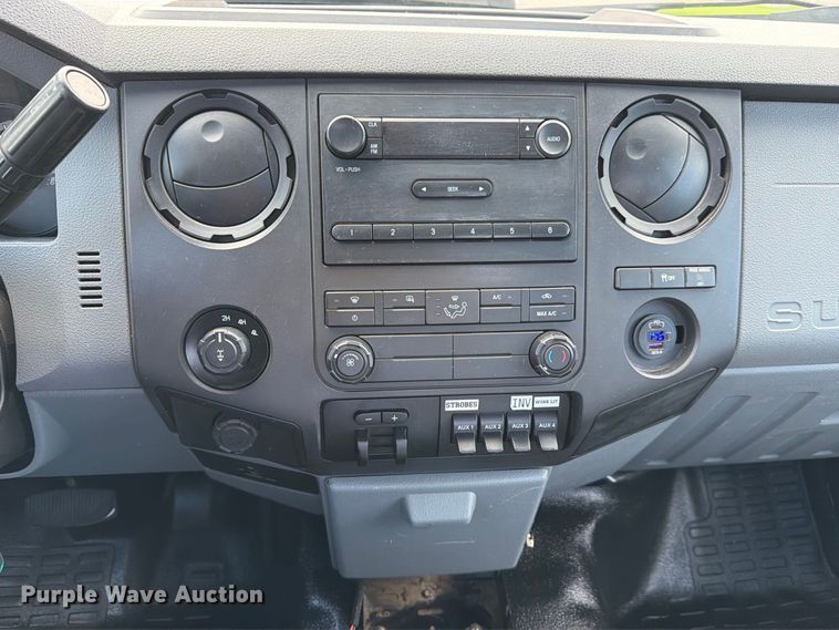 image for item FJ2063 2015 Ford F250 Super Duty pickup truck