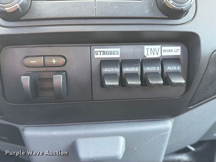 image for item FJ2063 2015 Ford F250 Super Duty pickup truck