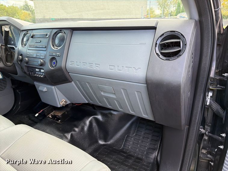 image for item FJ2063 2015 Ford F250 Super Duty pickup truck
