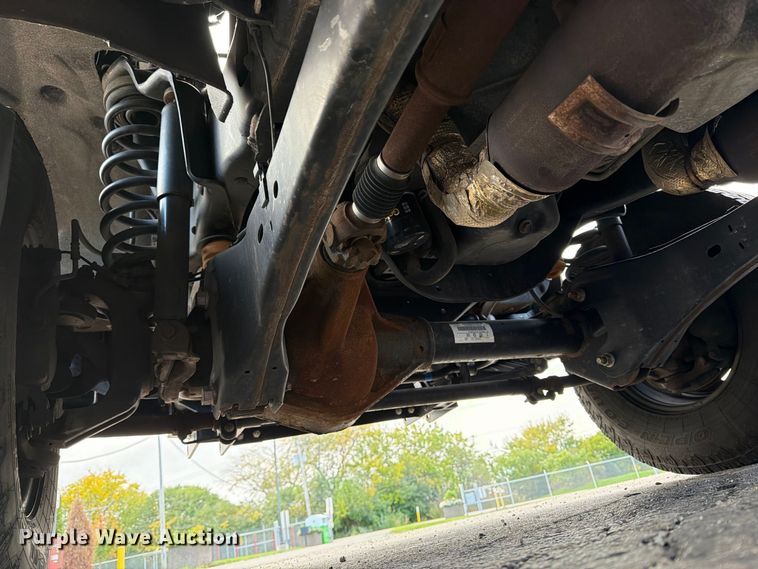 image for item FJ2063 2015 Ford F250 Super Duty pickup truck