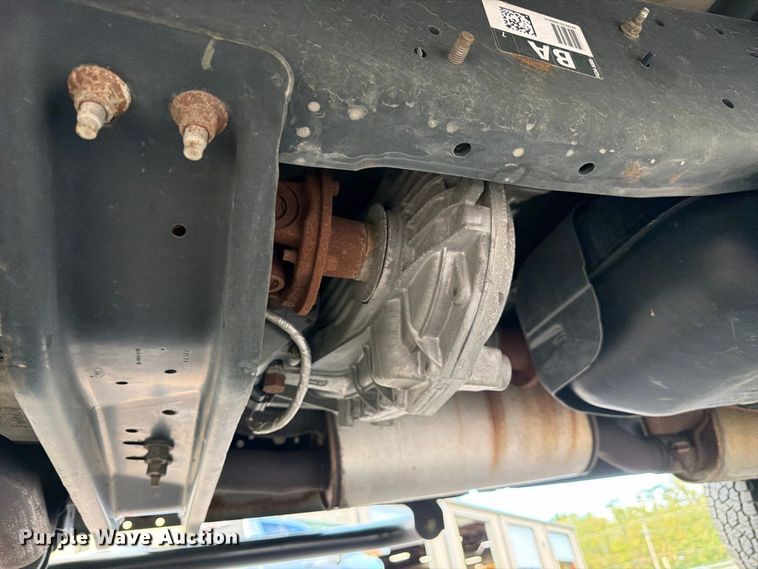 image for item FJ2063 2015 Ford F250 Super Duty pickup truck