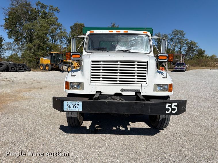 image for item FK2175 2001 International 4900 dump truck