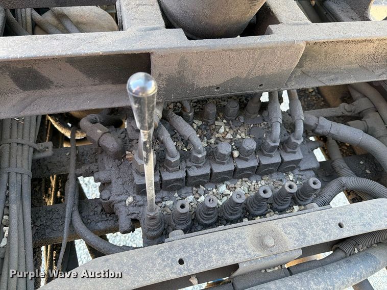 image for item FK2175 2001 International 4900 dump truck