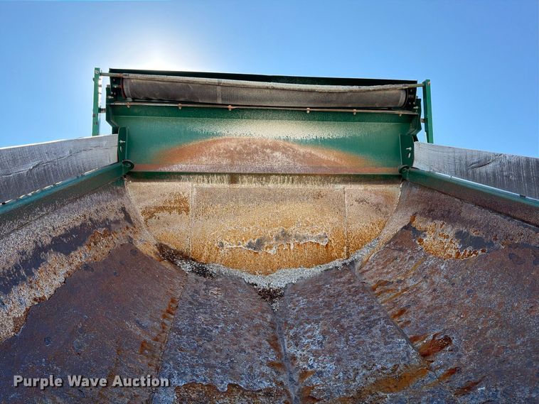 image for item FK2175 2001 International 4900 dump truck