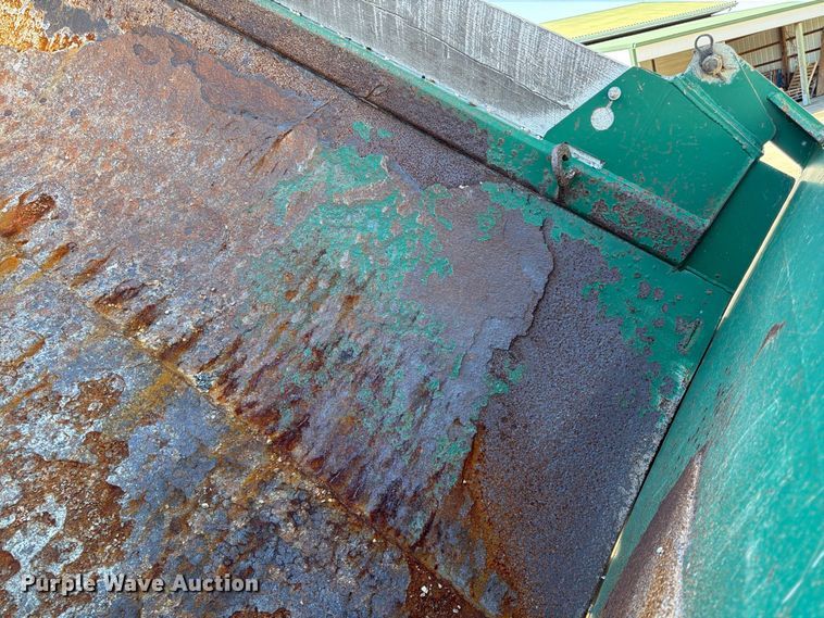 image for item FK2175 2001 International 4900 dump truck