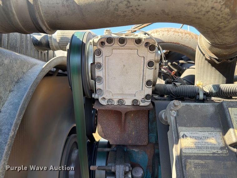 image for item FK2175 2001 International 4900 dump truck