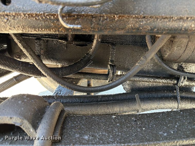 image for item FK2175 2001 International 4900 dump truck