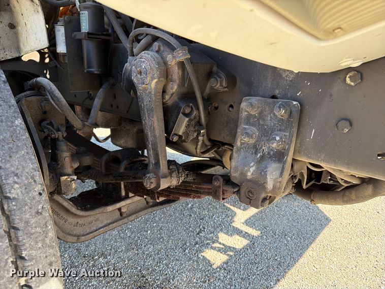 image for item FK2175 2001 International 4900 dump truck