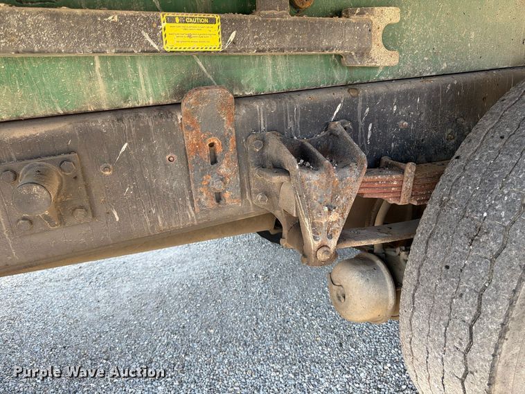 image for item FK2175 2001 International 4900 dump truck