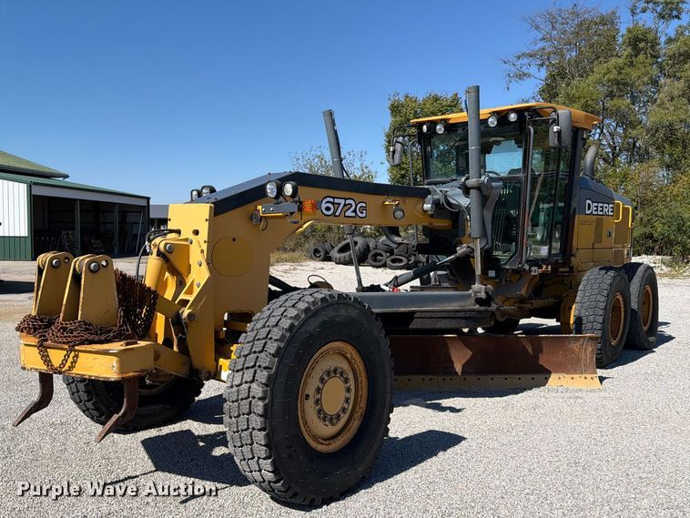 Photo of 2015 John Deere 672G