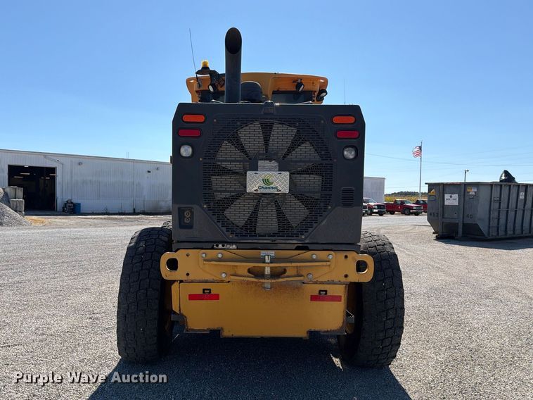 2015 John Deere 672G