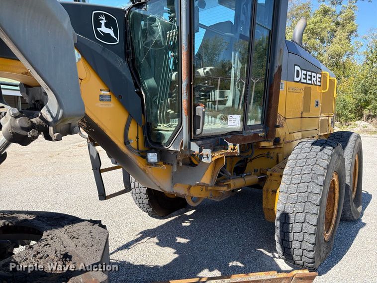 2015 John Deere 672G