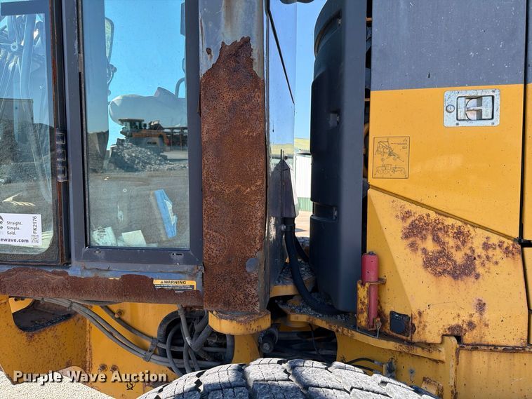 2015 John Deere 672G