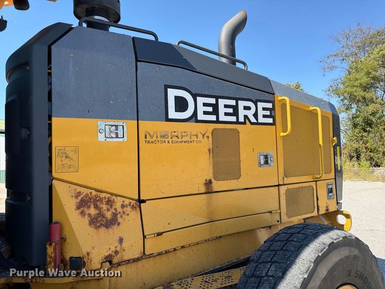 2015 John Deere 672G