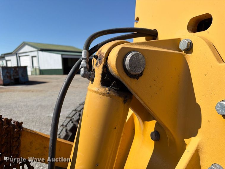 2015 John Deere 672G