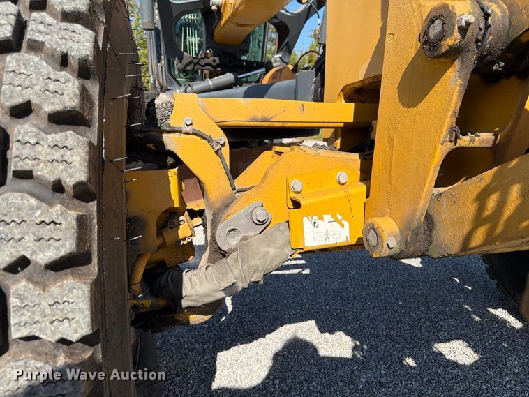 2015 John Deere 672G