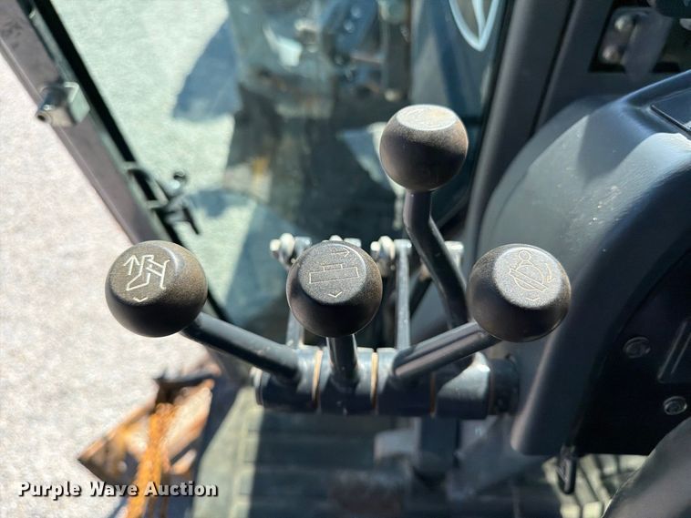 2015 John Deere 672G
