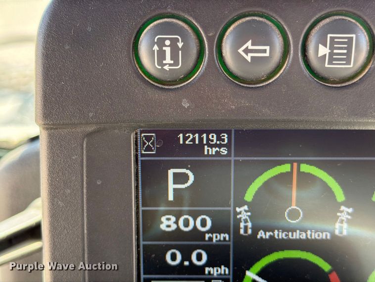 2015 John Deere 672G