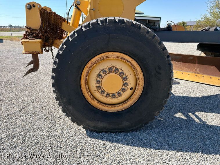 2015 John Deere 672G