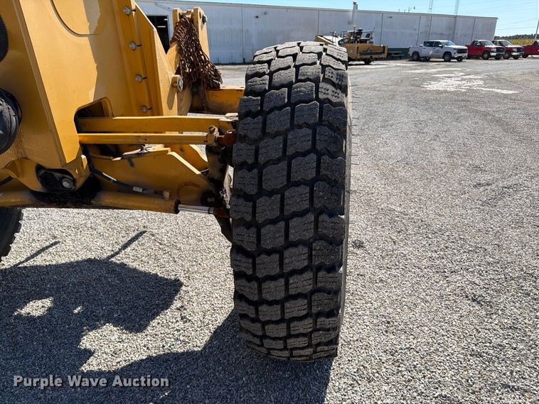 2015 John Deere 672G