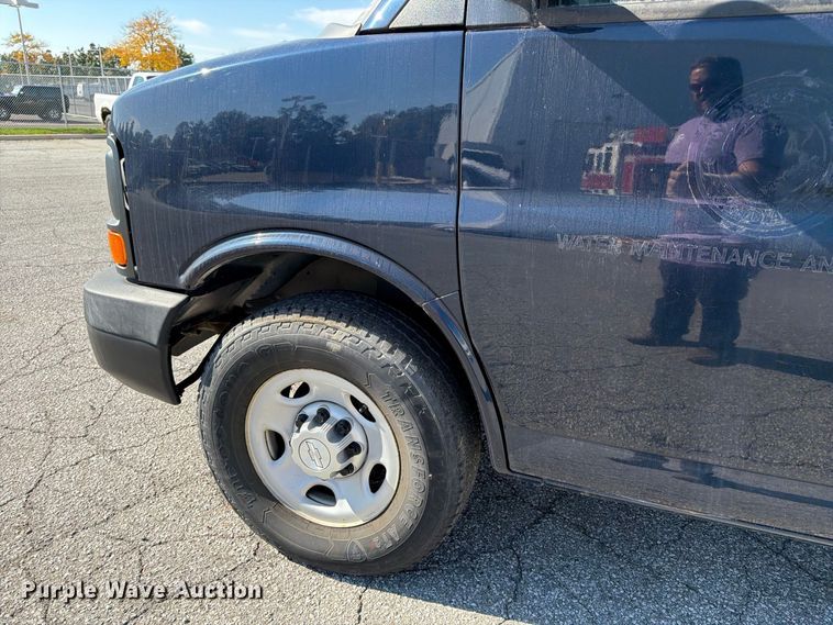 image for item FK2179 2015 Chevrolet Express 2500 van