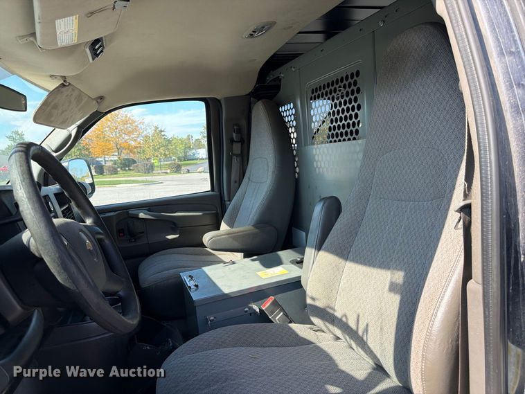 image for item FK2179 2015 Chevrolet Express 2500 van