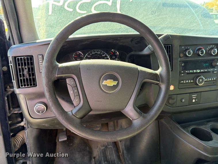 image for item FK2179 2015 Chevrolet Express 2500 van