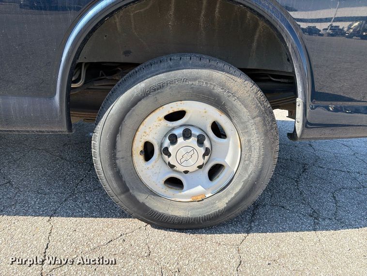 image for item FK2179 2015 Chevrolet Express 2500 van