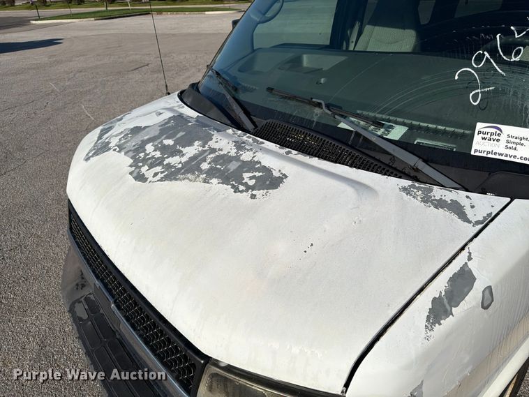 image for item FK2180 2009 Chevrolet Express 1500 van